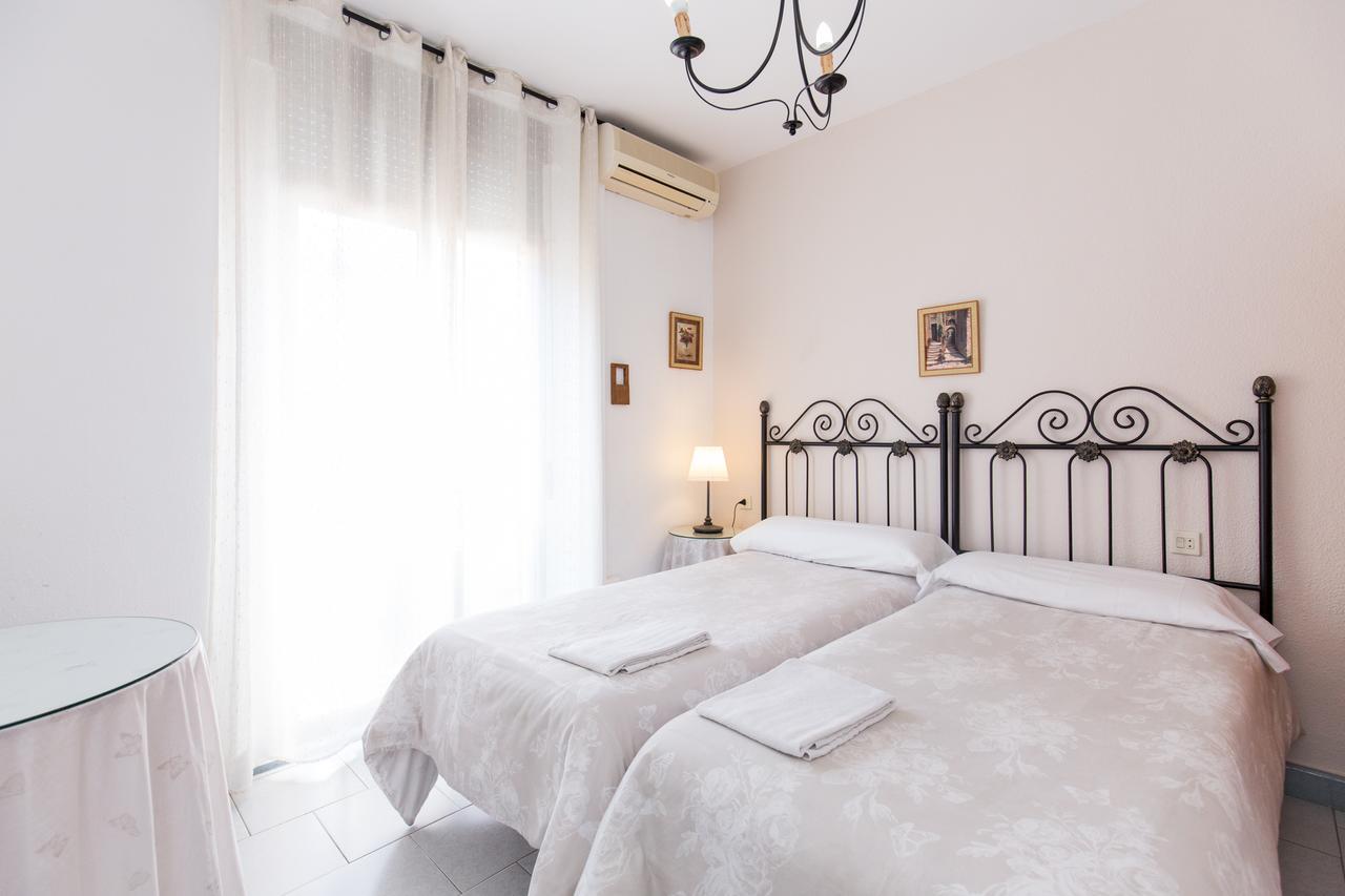 Pension Mesones Granada Exterior photo