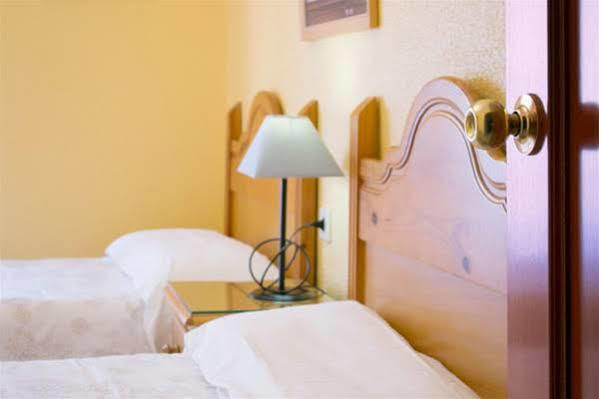 Pension Mesones Granada Exterior photo